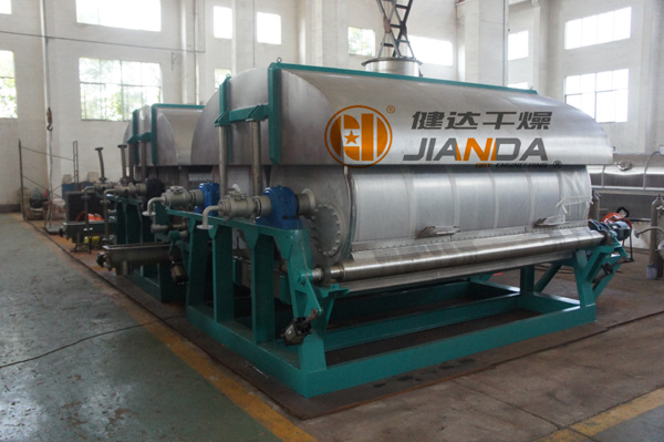 滚筒刮板干燥机